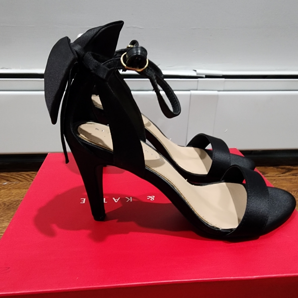 Kelly & Katie Tamatha Heels - Picture 3 of 9